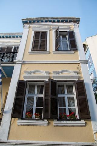 Residence at 15 Tsanaklis Street